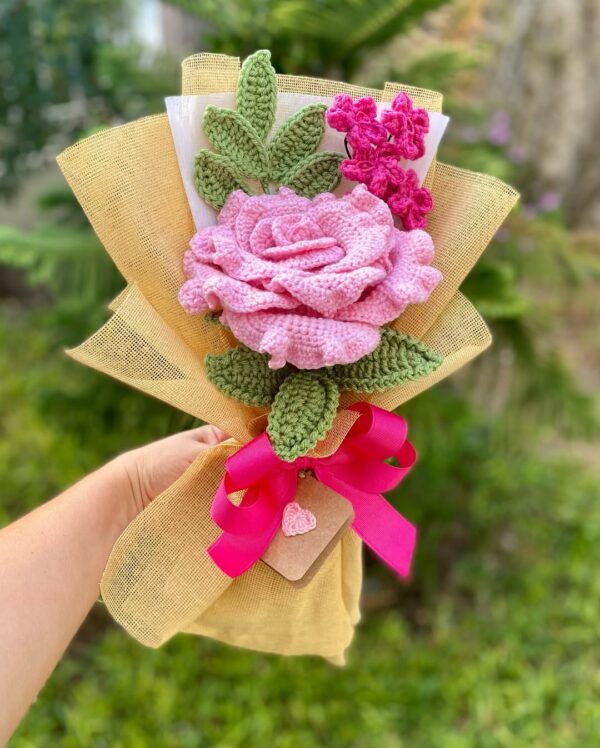 Crochet Flower Bouquet - Image 3