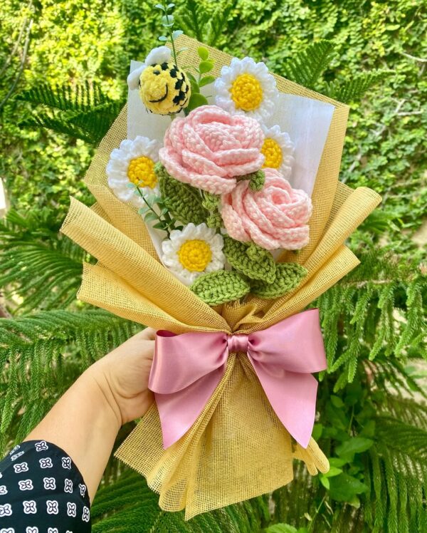 Crochet Flowers Bouquet - Image 4
