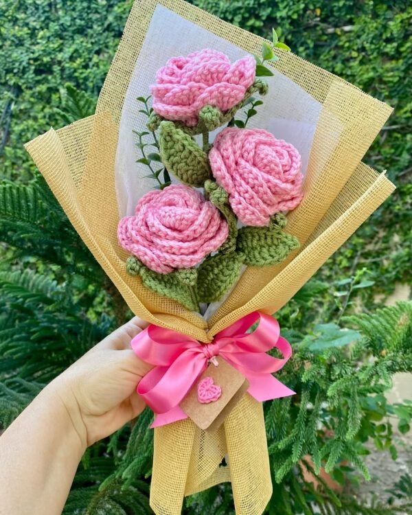 Pink  Rose Crochet Flower Bouquet