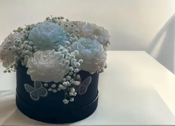 Real Baby’s Breath Glitter Candle Bouquet – Elegant Floral Decor - Image 2