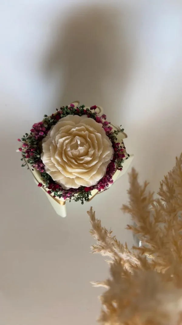 Blooming Candle Bouquet