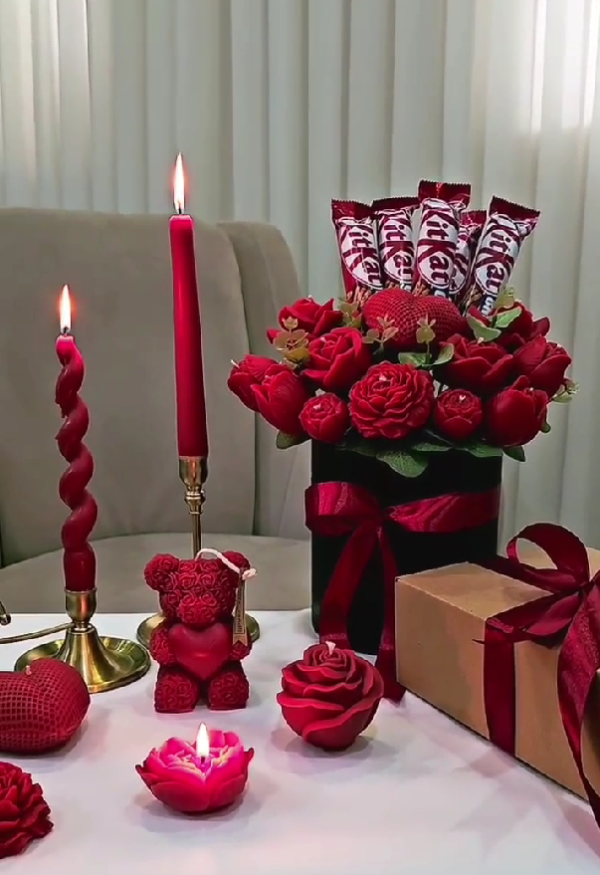 Red Candle & Chocolate Bouquet Set