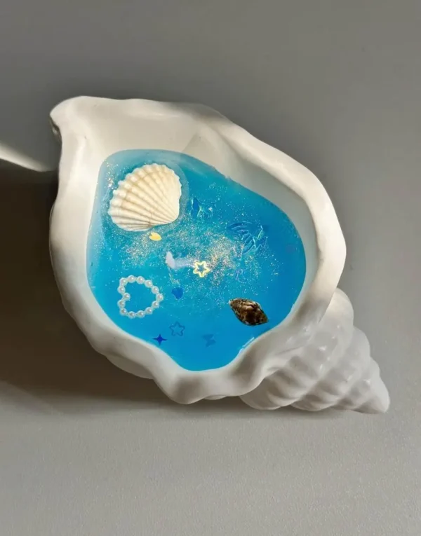 Conch Candle - Image 3